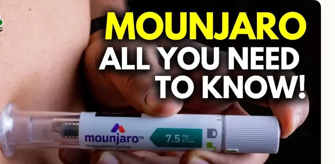 Clinician discussing program overview with patient 3